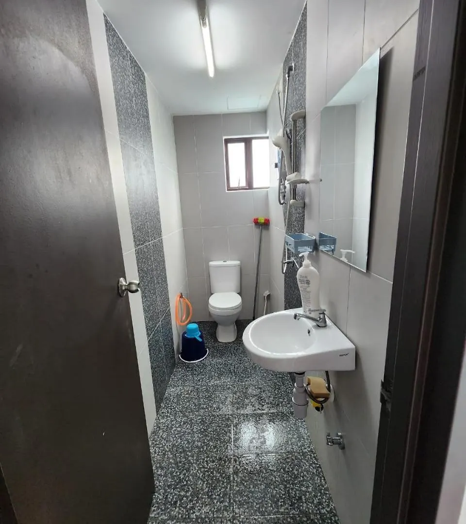 Pixie Homestay At The Heights Residence Ayer Keroh Melaka 0*,
