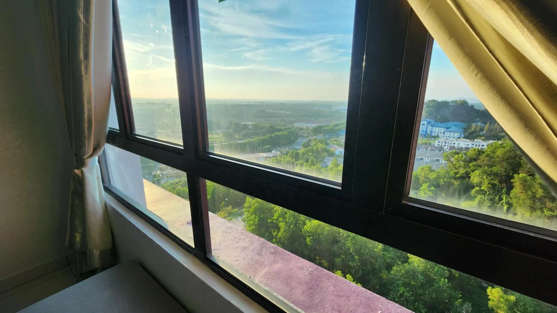 Pixie Homestay At The Heights Residence Ayer Keroh Melaka 0*,