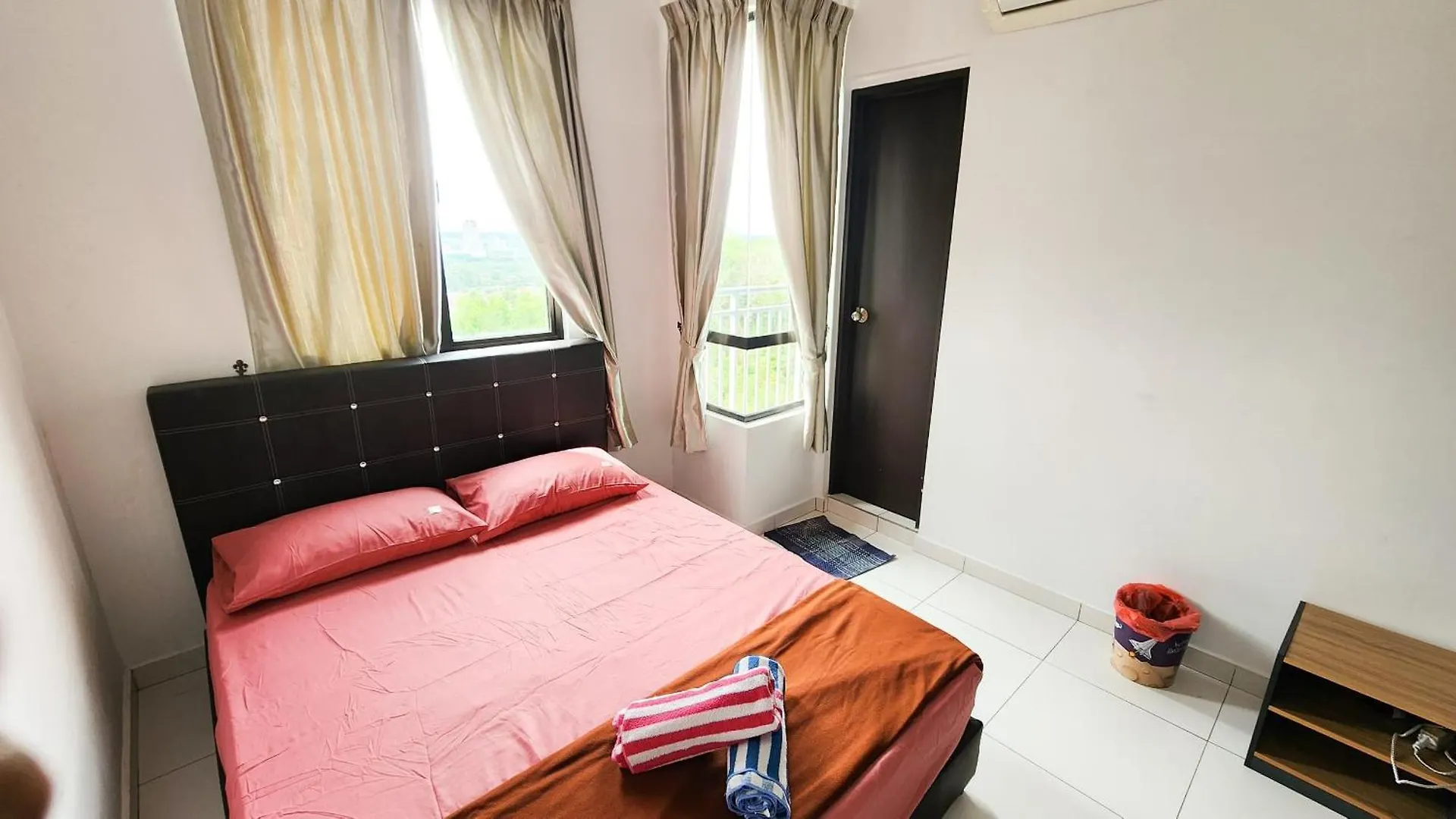 Pixie Homestay At The Heights Residence Ayer Keroh Melaka Apartment